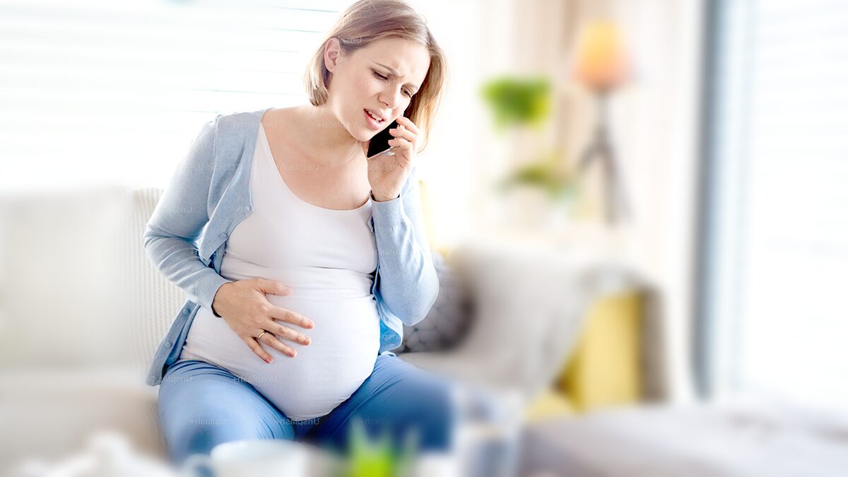 hubungi dokter untuk konsultasi terkait kesehatan kehamilan