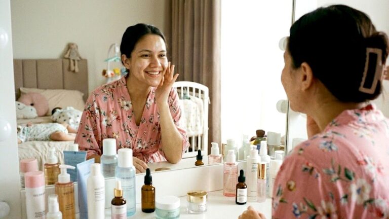 Rekomendasi Skincare Aman untuk Ibu Hamil dan Menyusui