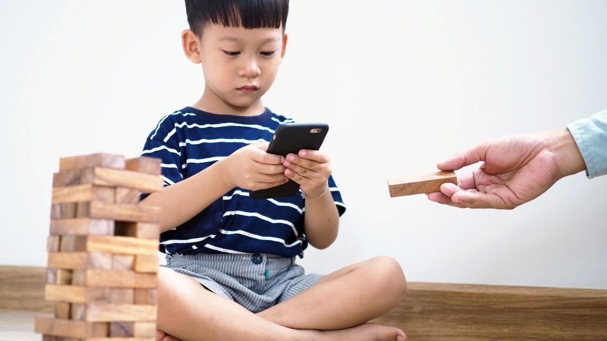 Batasi Gadget agar Anak Lebih Banyak Bereksplorasi