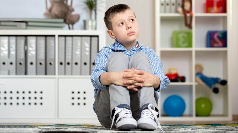 Ciri Ciri Anak Autisme dan Penanganannya